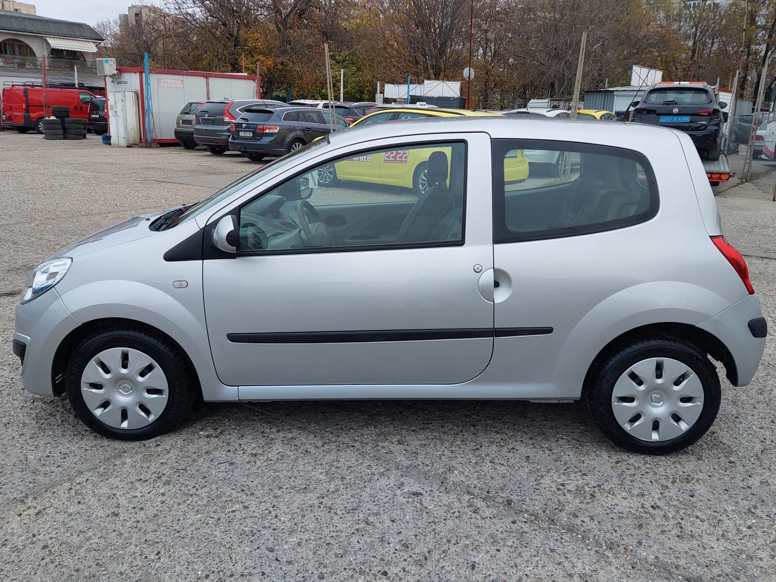 Renault Twingo 1.5dCi 64hp * КЛИМАТИК * EURO 4 *  - изображение 3