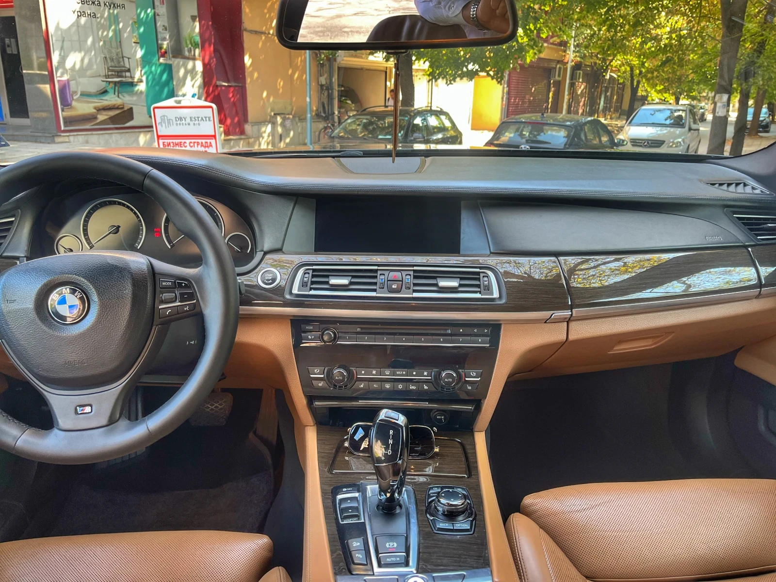 BMW 740 xDrive Er Reihe - изображение 8