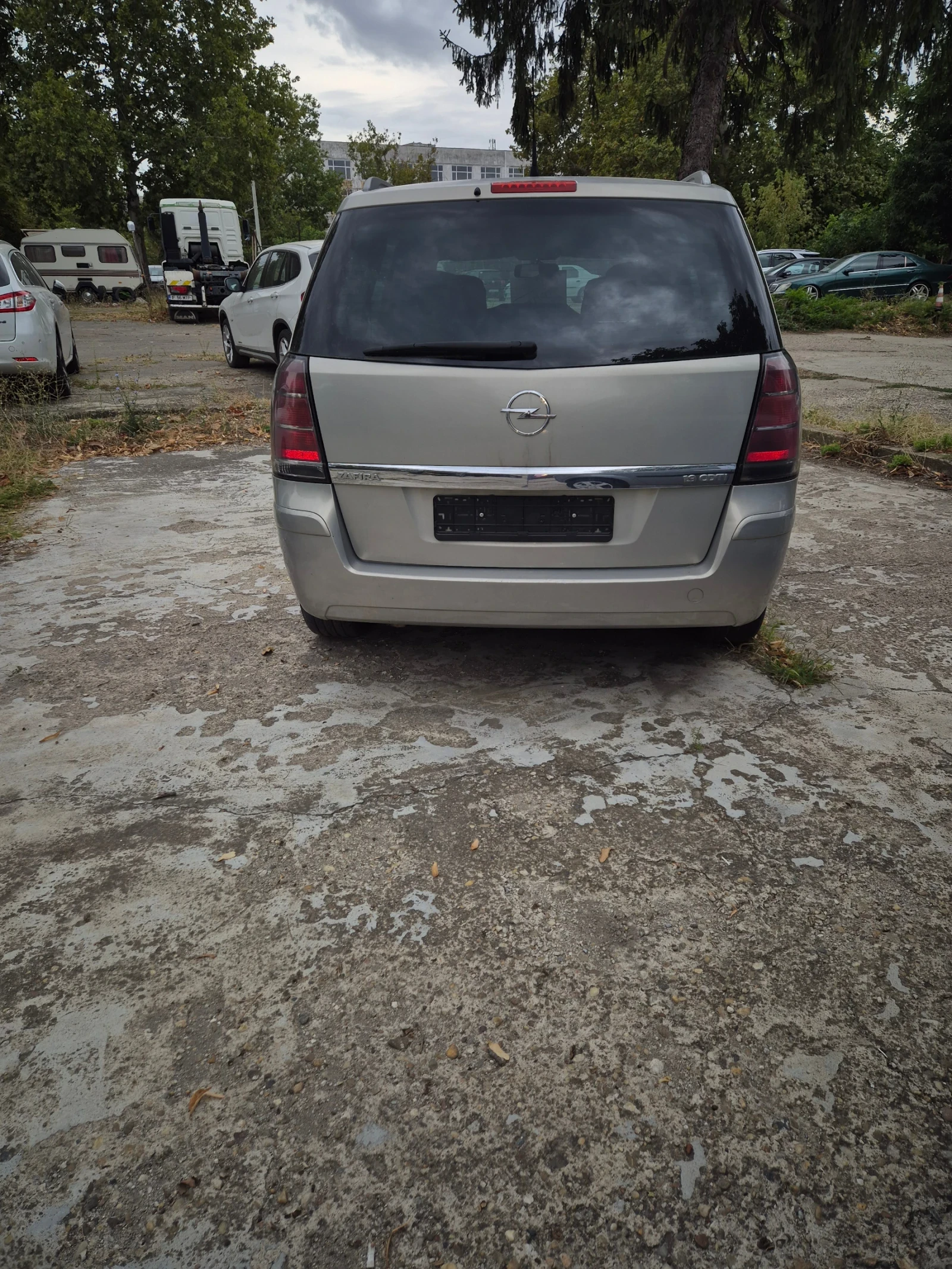Opel Zafira 1.9 cdti 120ks - изображение 5