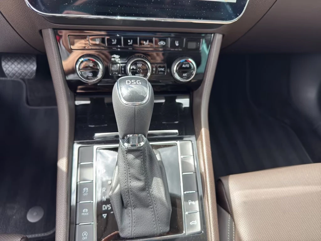 Skoda Superb 2.0TDI/190HP/L&K/DSG/PANO/MATRIX/MEMO/CANTON/434g | Mobile.bg   11