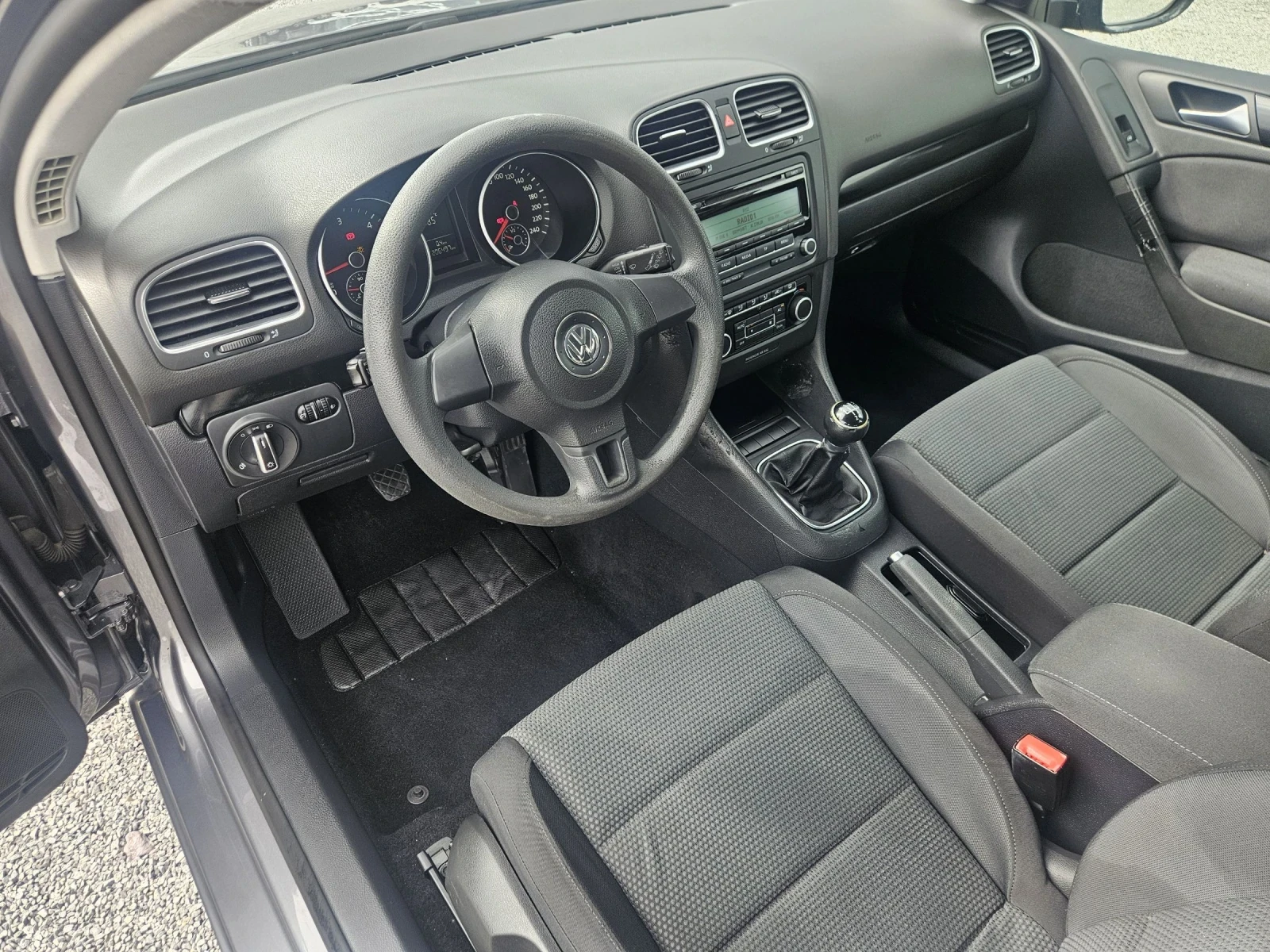 VW Golf 1.6 TDI  - изображение 9