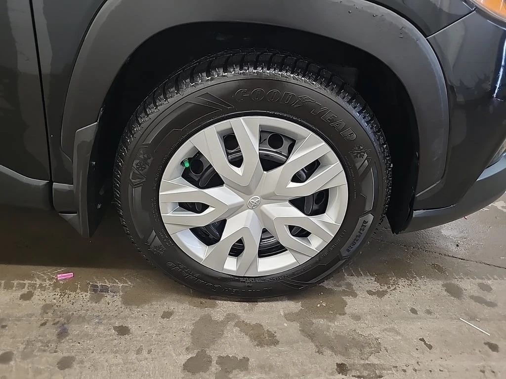 Toyota Corolla Cross L 2022 * CARFAX * БЕЗ ПЪРВОНАЧАЛНА ВНОСКА - изображение 8