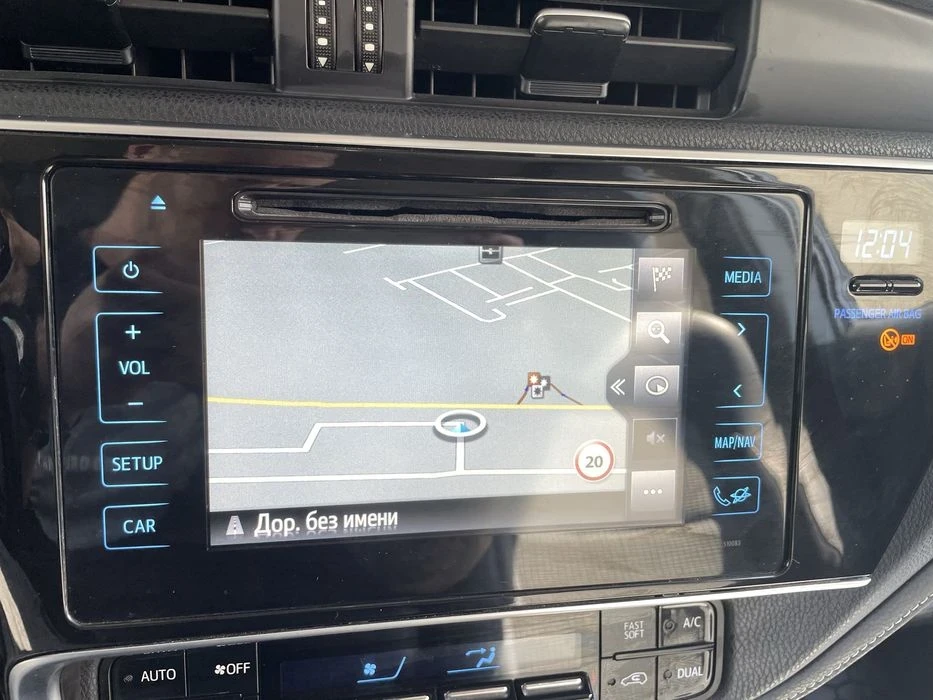 Toyota Auris  - изображение 5