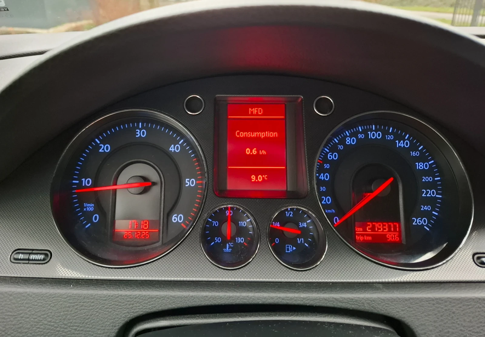 VW Passat 2.0 TDI ��� (Climatronic) | Mobile.bg � ����������� 9