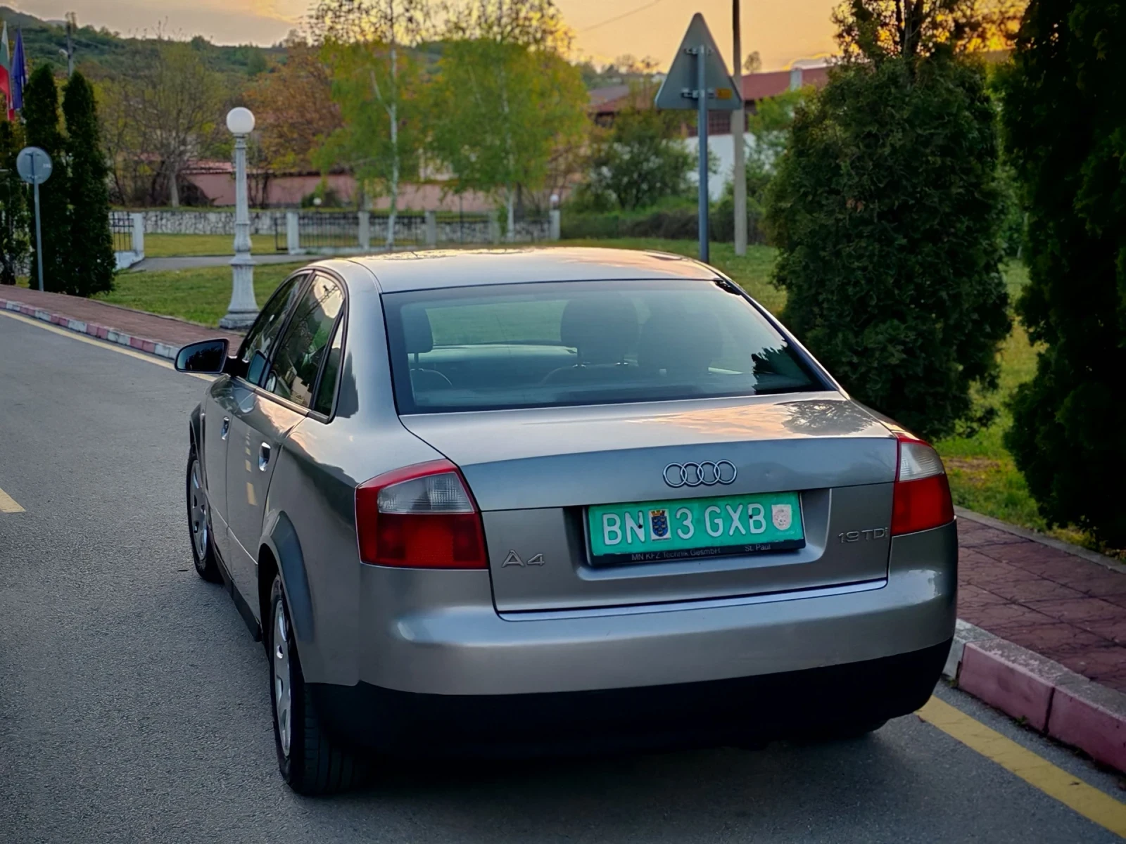 Audi A4 1.9TDI(101)* �����* �����������* ��� ����*  | Mobile.bg � ����������� 5