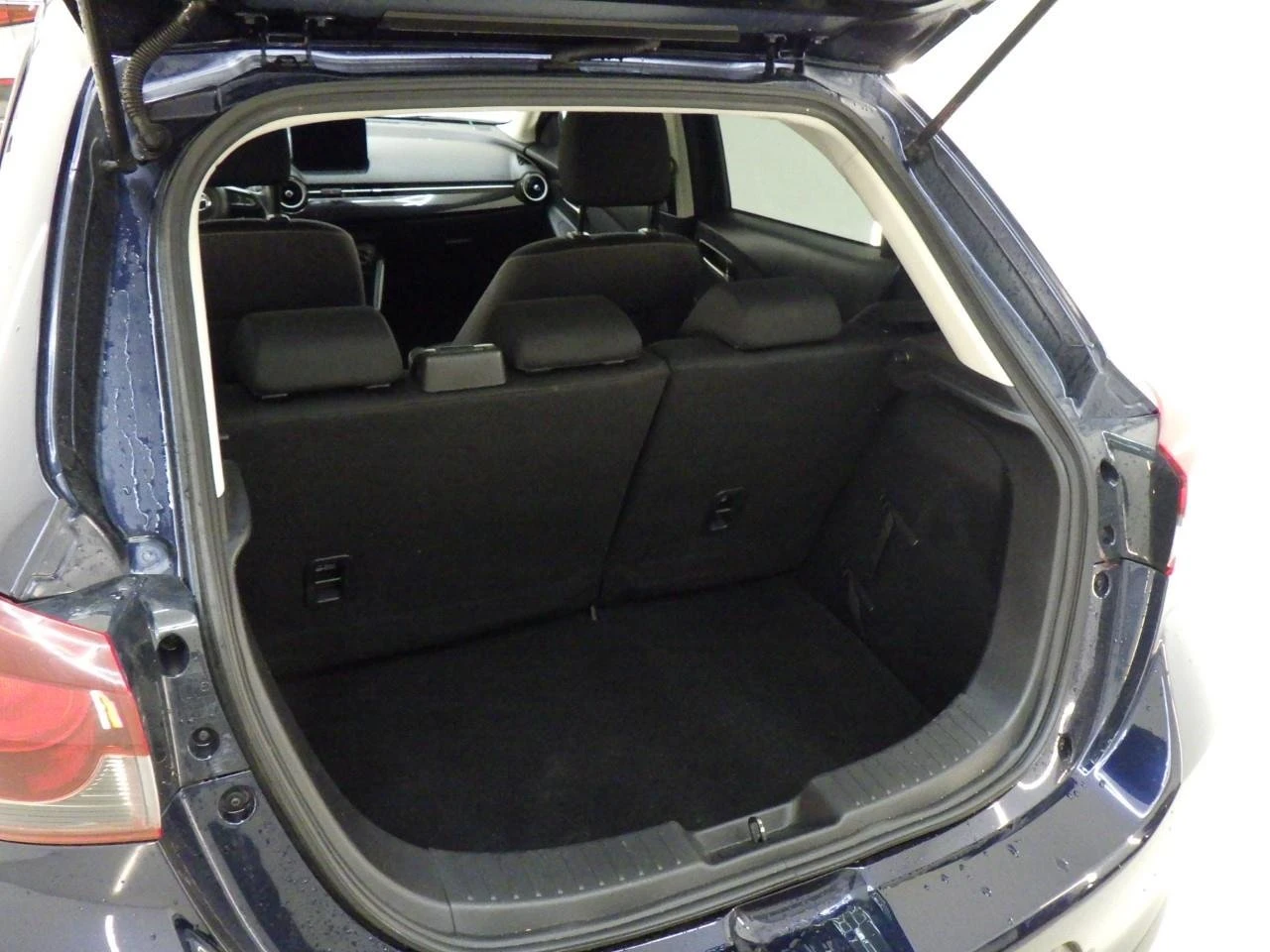 Mazda 2  SKYACTIV-G, снимка 5 - Автомобили и джипове - 54552347
