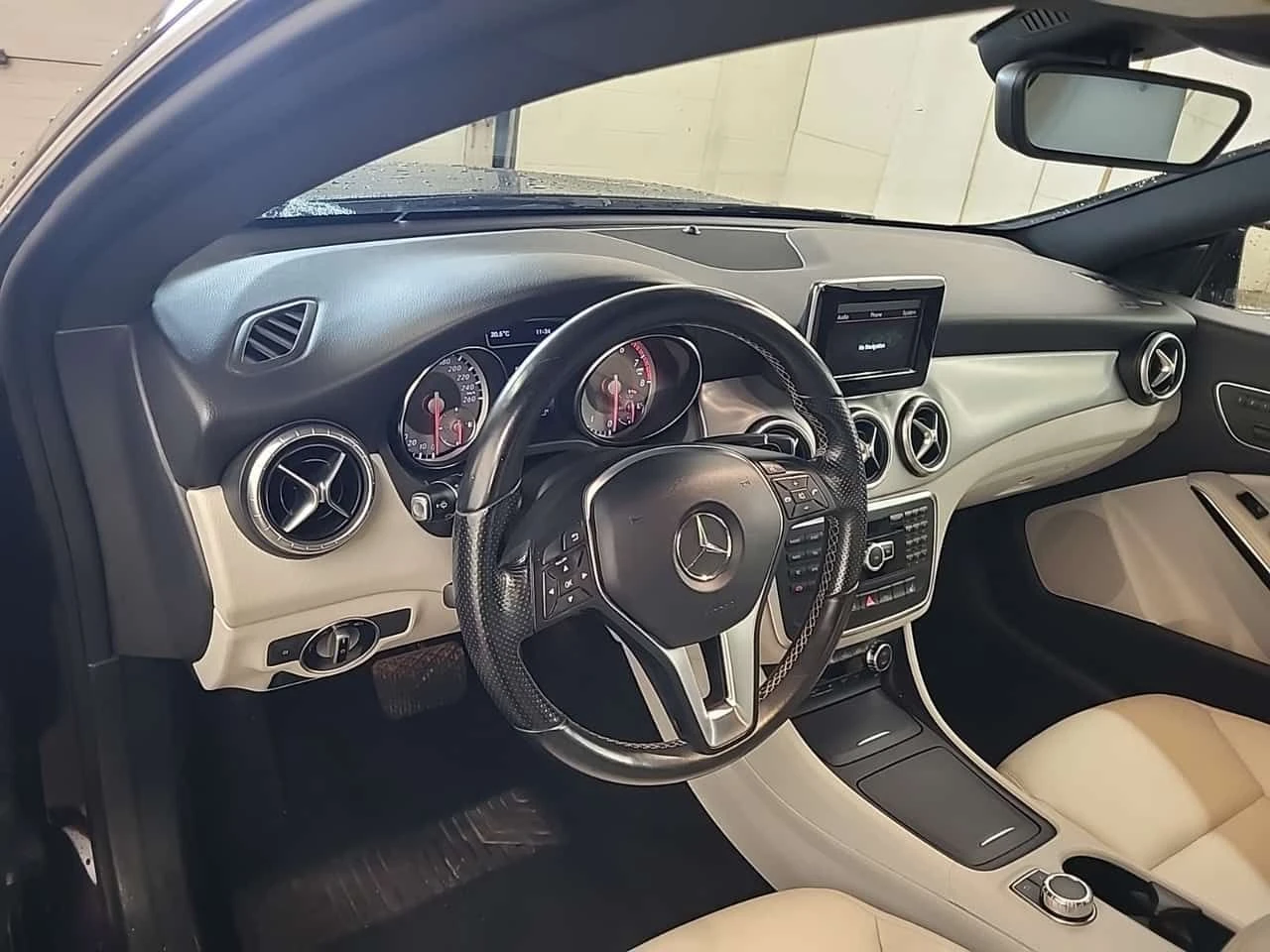 Mercedes-Benz CLA 250 * CARFAX * 2 КЛЮЧА * ПАНОРАМА * АВТОКРЕДИТ * , снимка 12 - Автомобили и джипове - 55047058