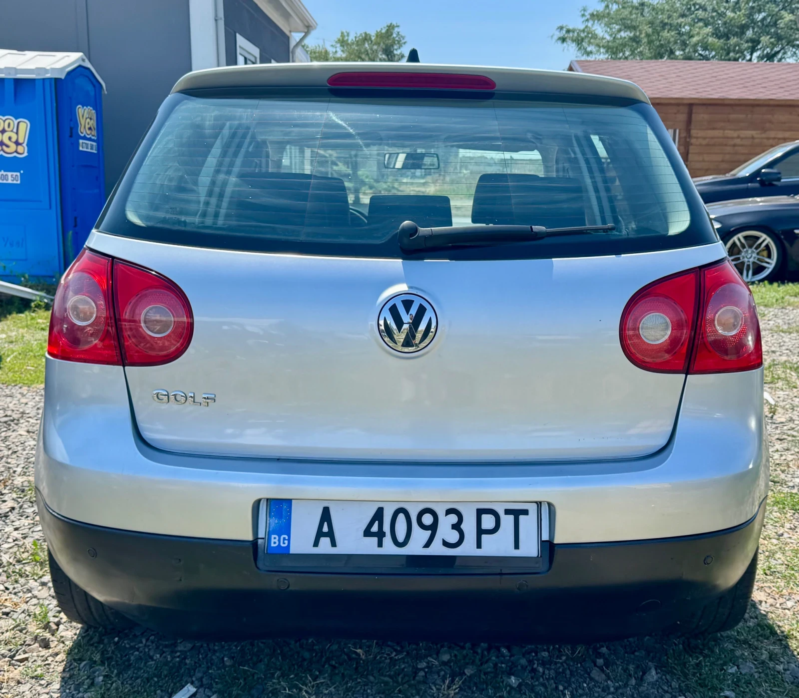 VW Golf Mk5, снимка 5 - Автомобили и джипове - 55432364