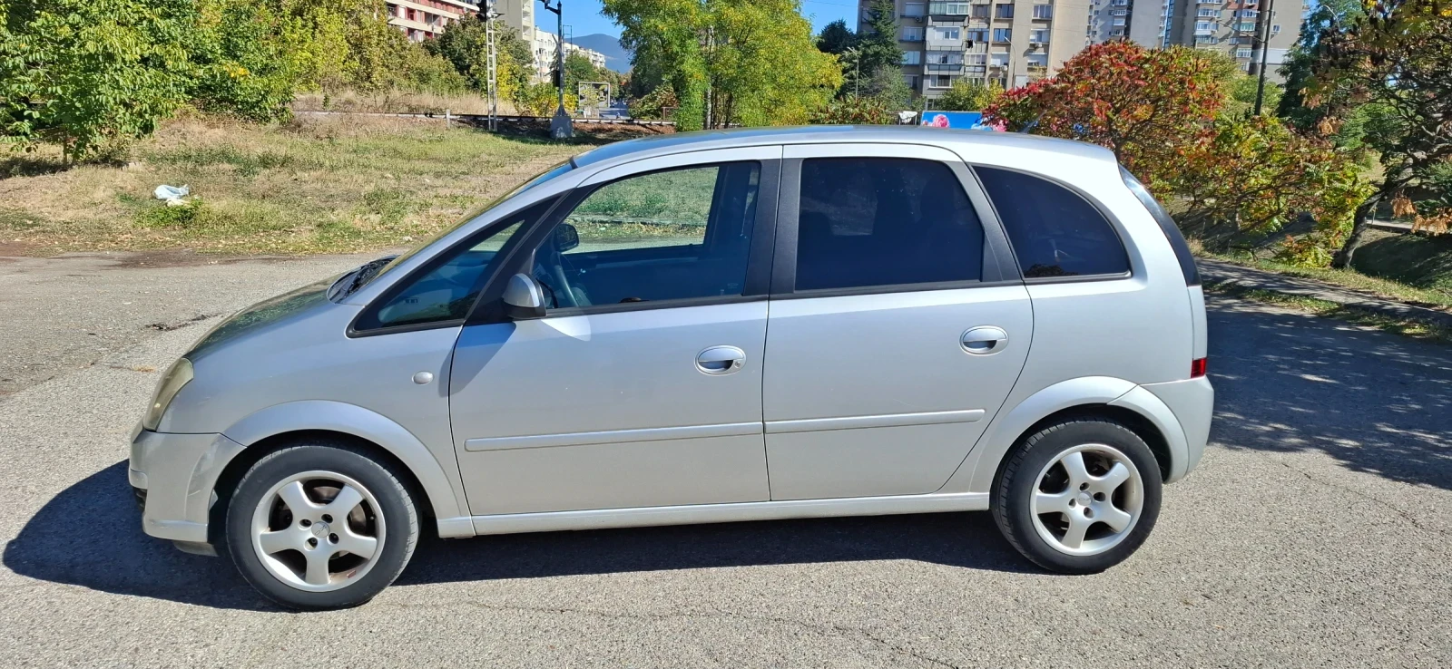 Opel Meriva 1.4 90 к.с., снимка 9 - Автомобили и джипове - 56347690