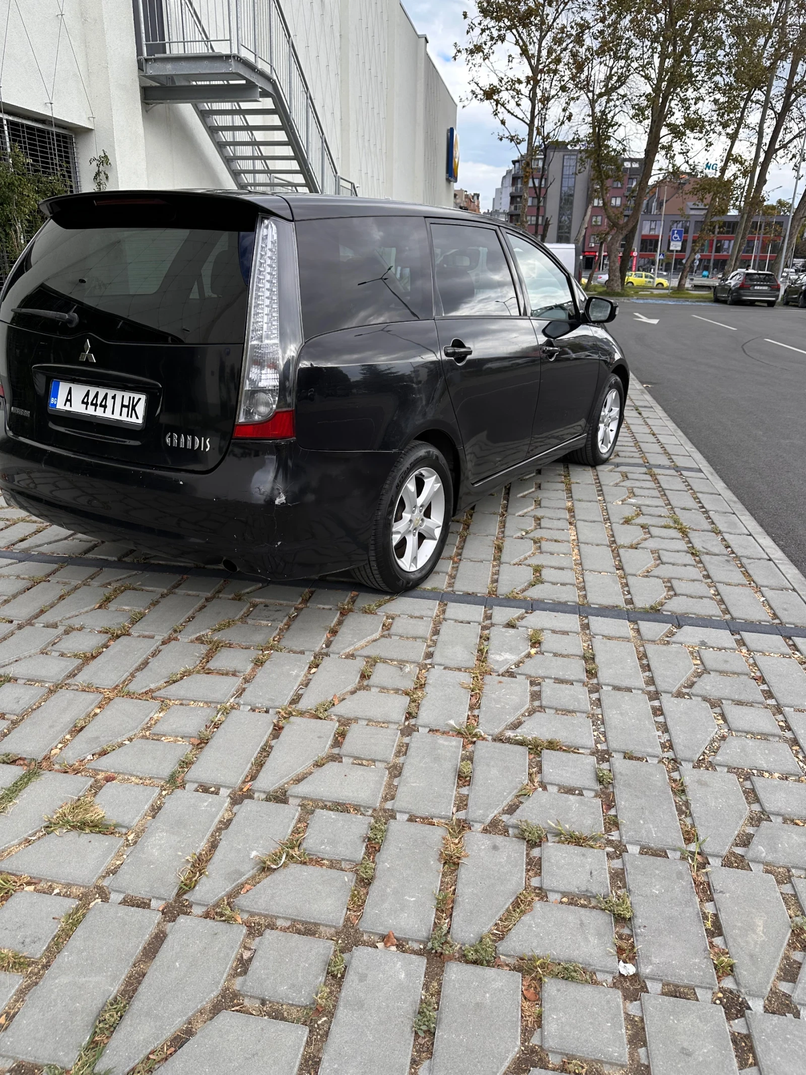 Mitsubishi Grandis 2.4 LPG | Mobile.bg � ����������� 4