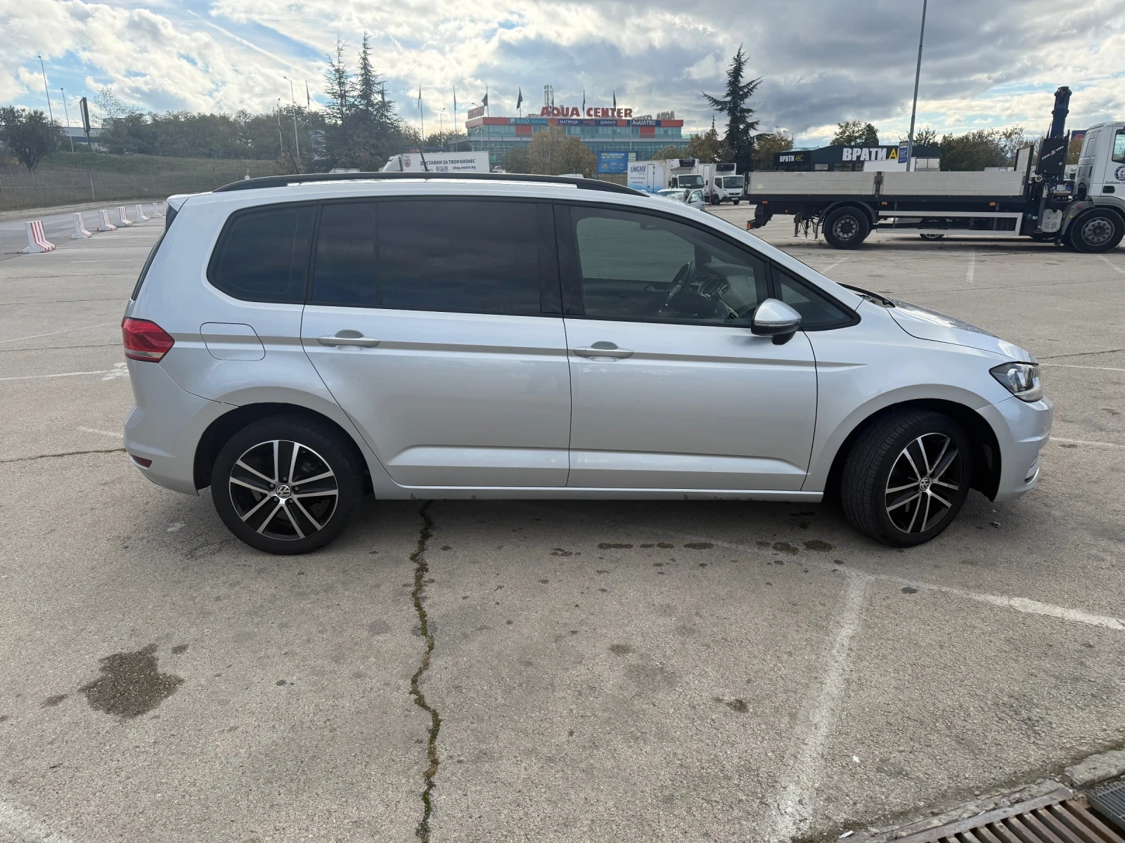 VW Touran 1.4 150 к.с AUTOMAT, снимка 7 - Автомобили и джипове - 56720648