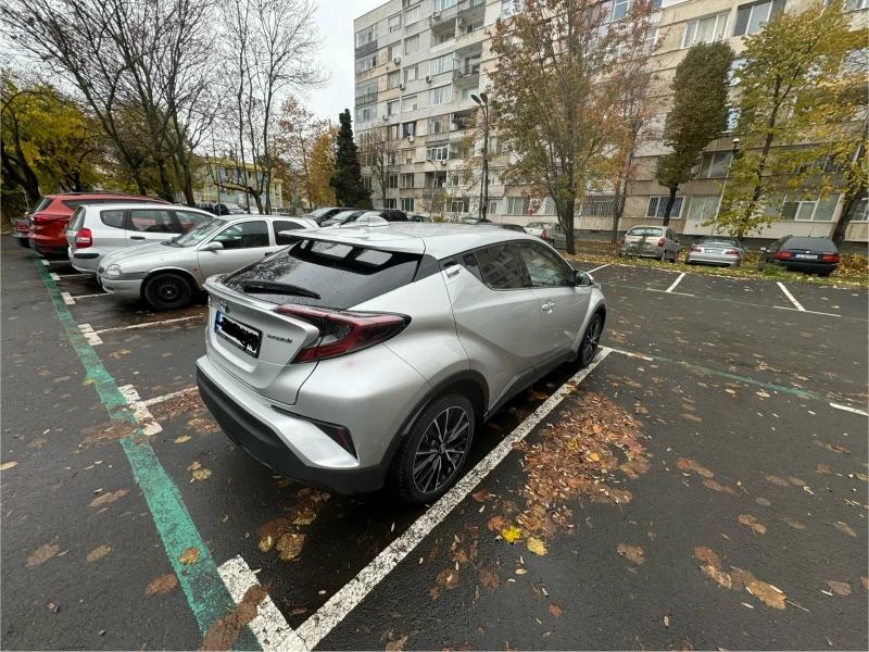 Toyota C-HR Първи собственик, закупувана е от Toyota, снимка 3 - Автомобили и джипове - 47980483