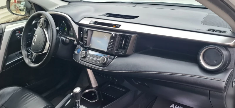 Toyota Rav4 2.5 Hybrid 4x4 Full Led  Automat 198kc  Бяла перла, снимка 10 - Автомобили и джипове - 51858582