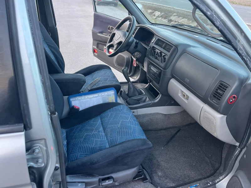 Mitsubishi Pajero sport 2.5 TDI , снимка 12 - Автомобили и джипове - 52886880