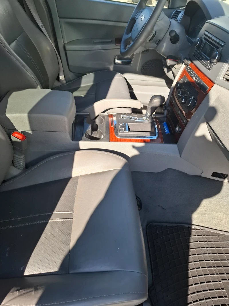 Jeep Grand cherokee 3.0 CRD Limited, снимка 10 - Автомобили и джипове - 53260158