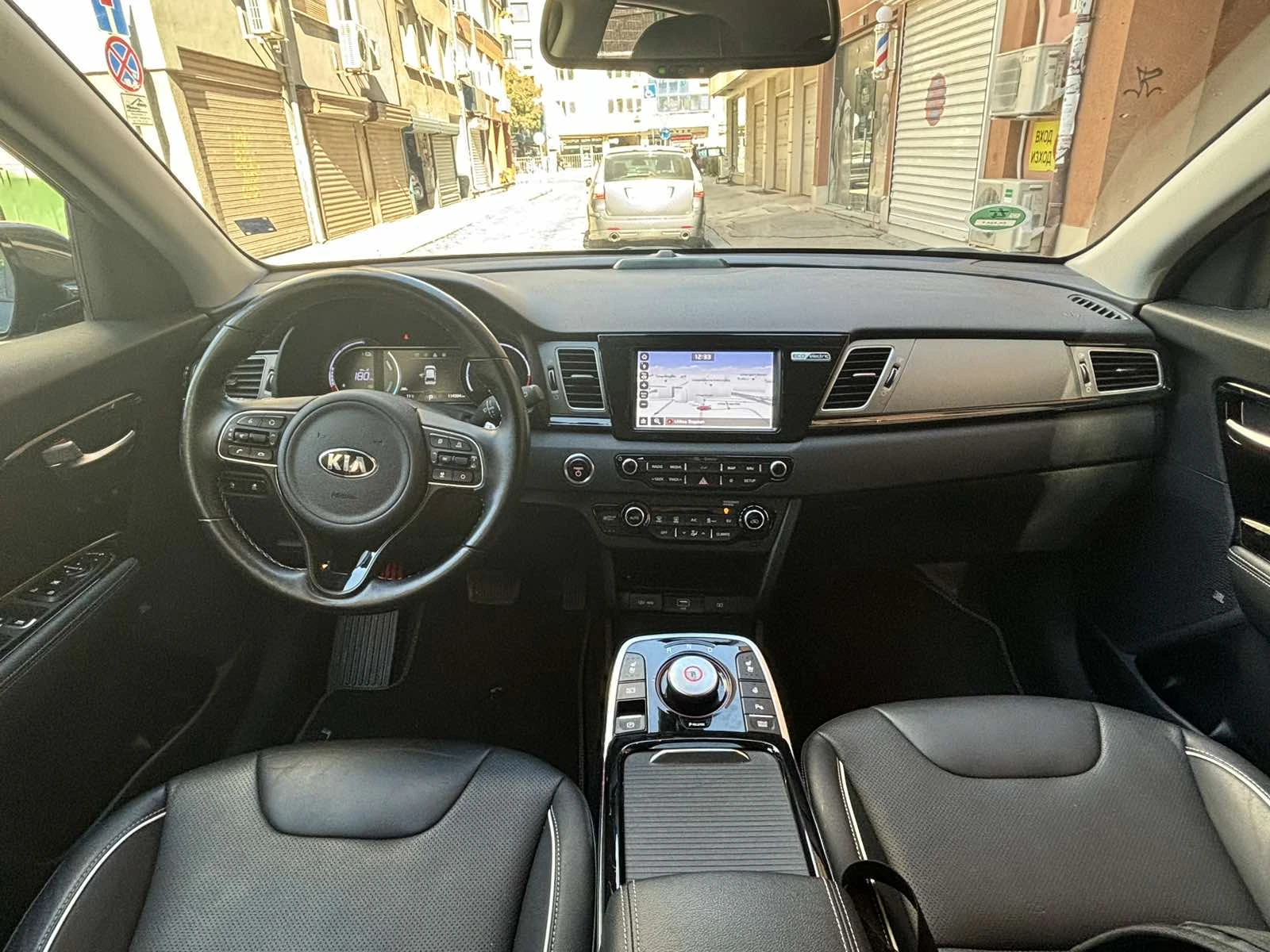 Kia Niro ExecutiveLine 64Kwh 100% SOH - изображение 8