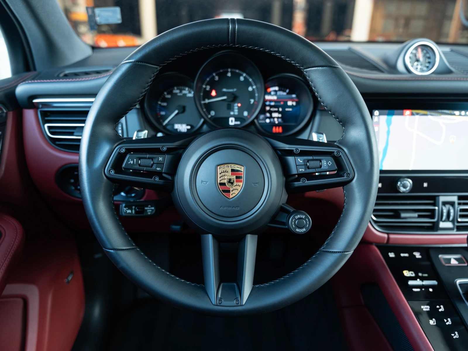 Porsche Macan T - изображение 10