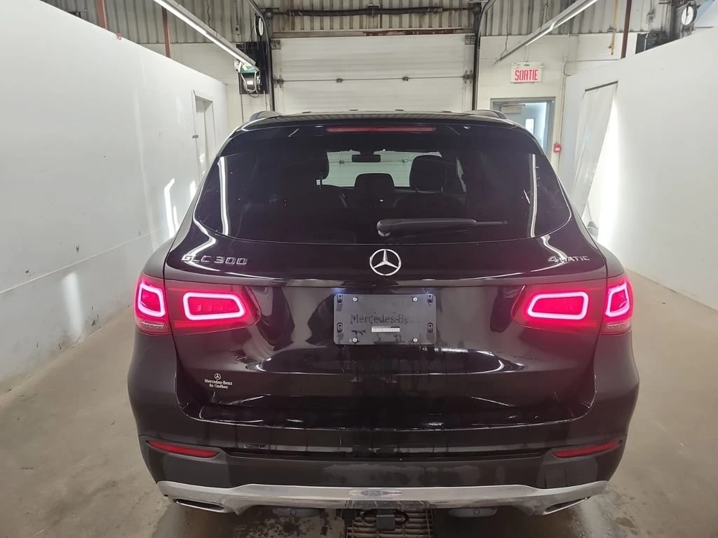 Mercedes-Benz GLC 300 2022 * CARFAX * БЕЗ ПЪРВОНАЧАЛНА ВНОСКА - изображение 4