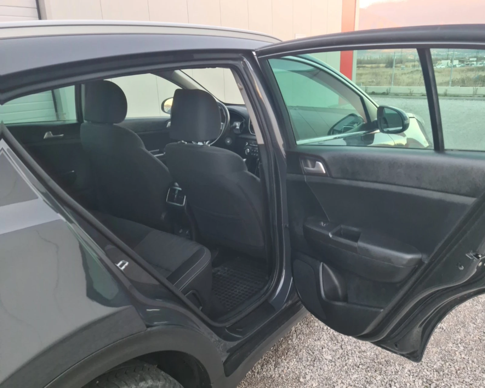 Kia Sportage 1.6GDI ECOGPL FACELIFT, снимка 5 - Автомобили и джипове - 54265150