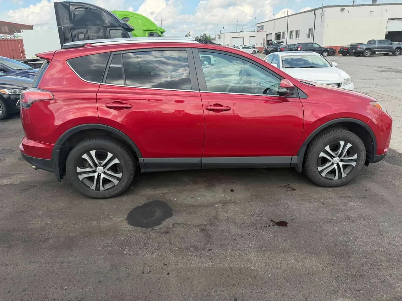 Toyota Rav4 * LE * АВТОКРЕДИТ БЕЗ ПЪРВОНАЧАЛНА ВНОСКА* , снимка 3 - Автомобили и джипове - 55164313