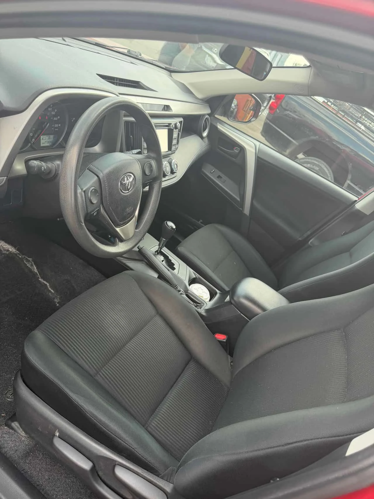 Toyota Rav4 * LE * АВТОКРЕДИТ БЕЗ ПЪРВОНАЧАЛНА ВНОСКА* , снимка 5 - Автомобили и джипове - 55164313