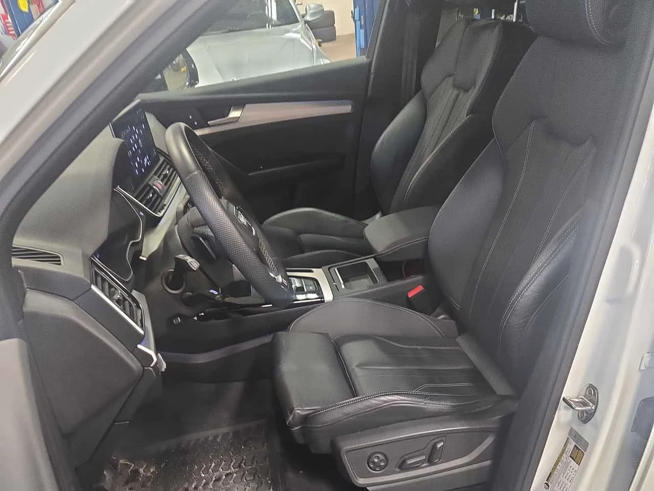 Audi Q5 Technik / 360 / Dis /B&O / Carfax / ����������  | Mobile.bg � ����������� 12