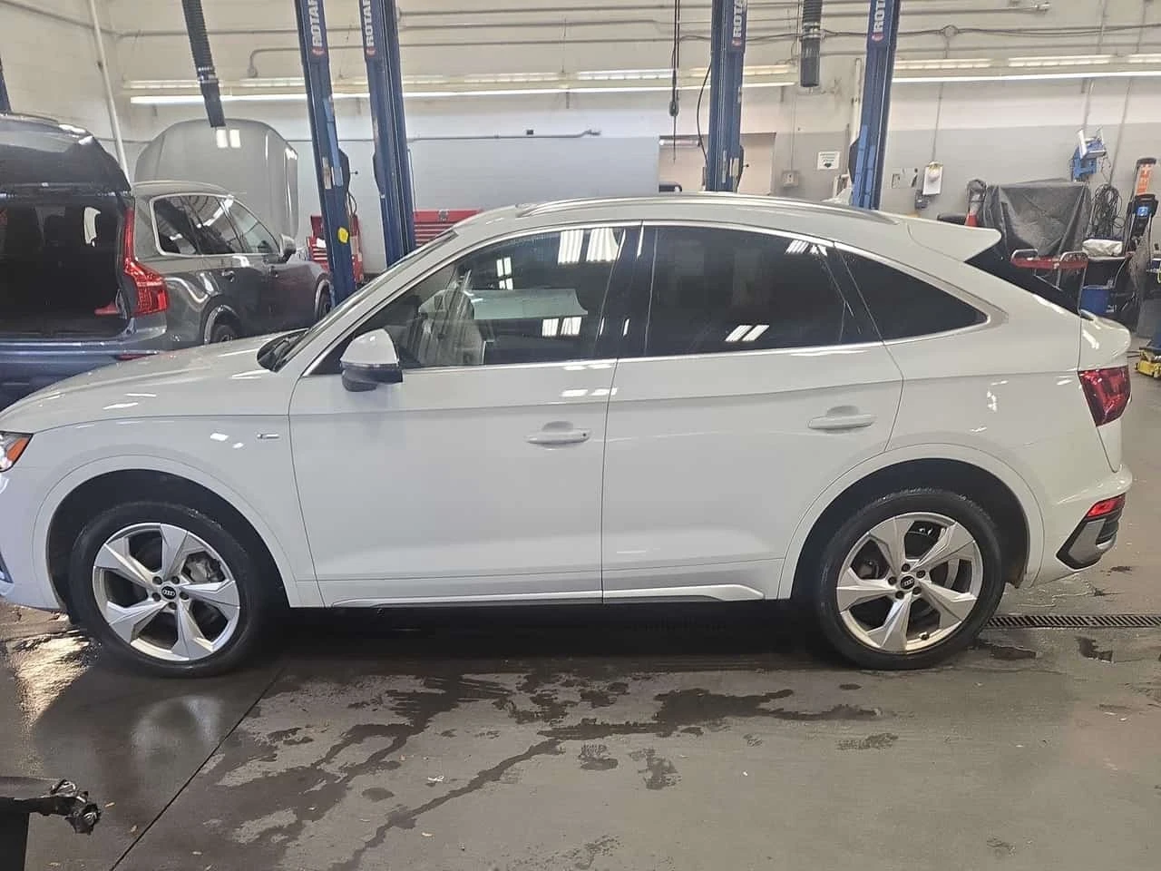 Audi Q5 Technik / 360 / Dis /B&O / Carfax / ����������  | Mobile.bg � ����������� 2