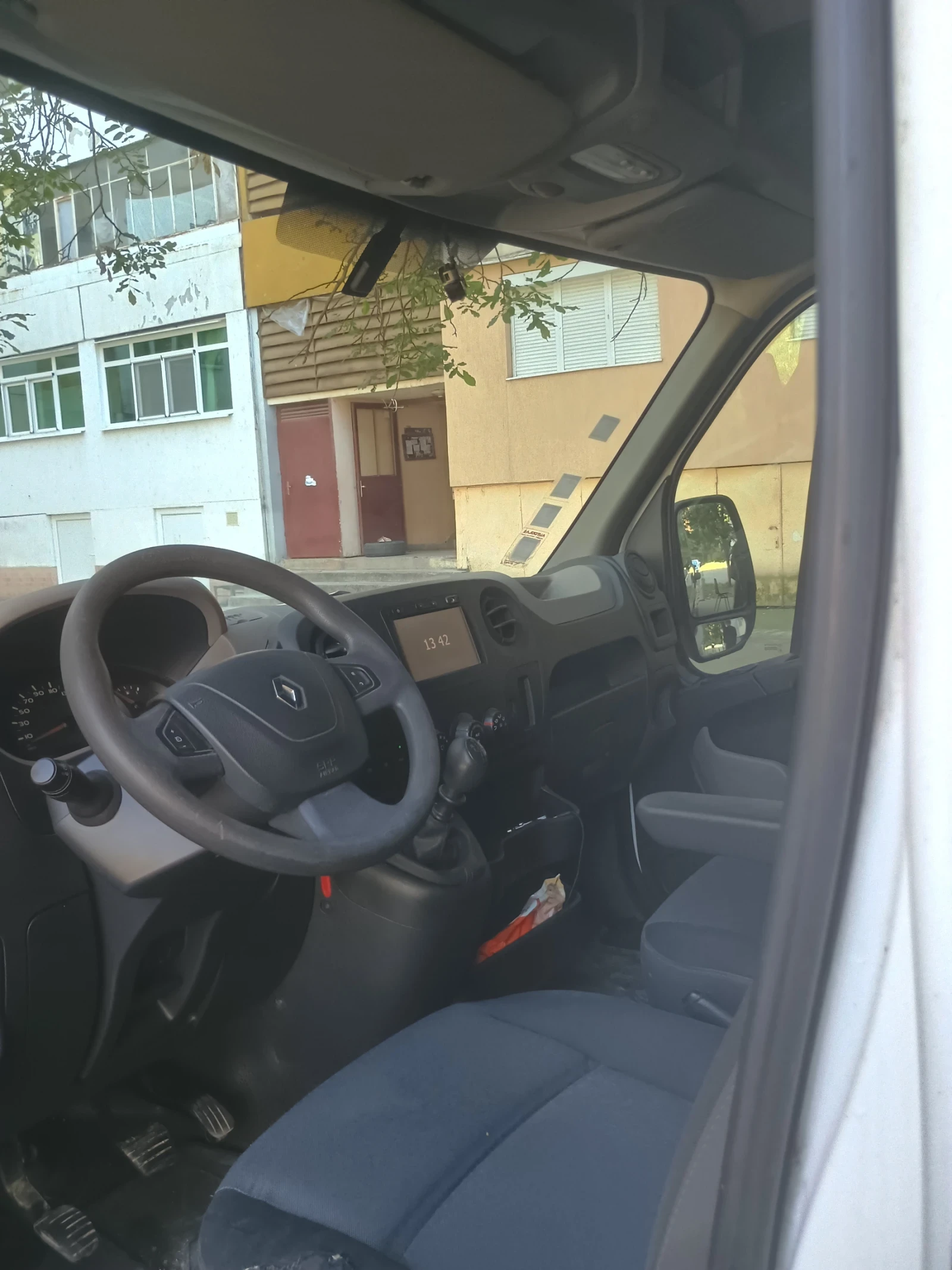 Renault Master, снимка 8 - Бусове и автобуси - 56129573