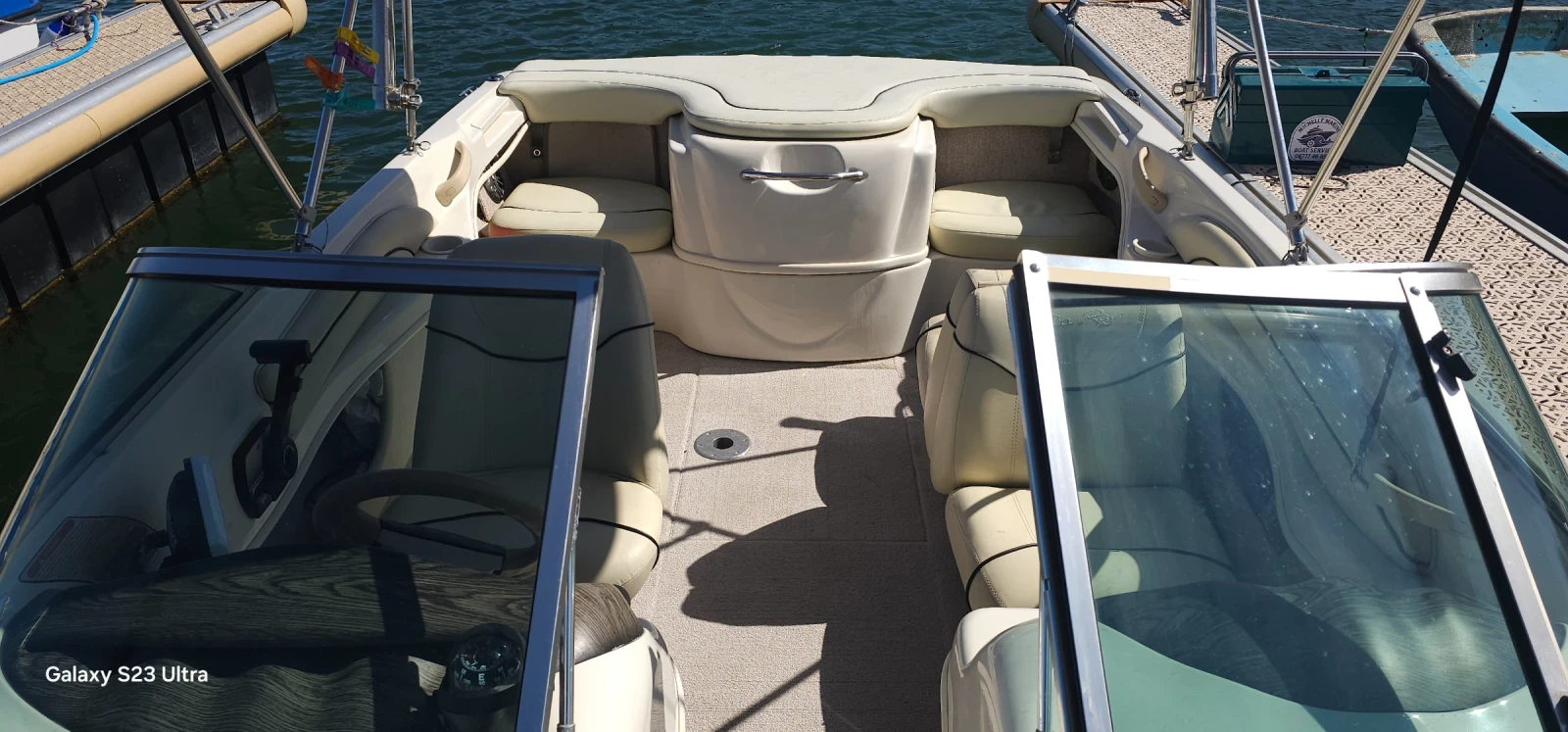 Моторна яхта Sea Ray, снимка 4 - Воден транспорт - 56264758