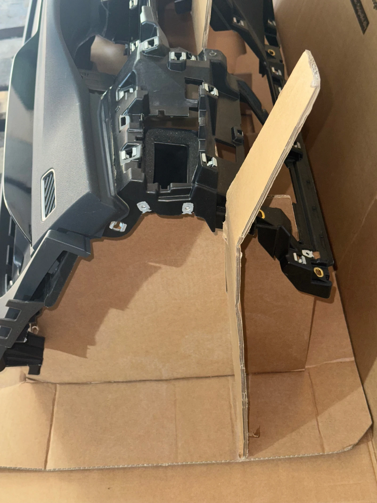 Skoda Enyaq ����� HUD 5LB 857 007 H XCC | Mobile.bg � ����������� 9