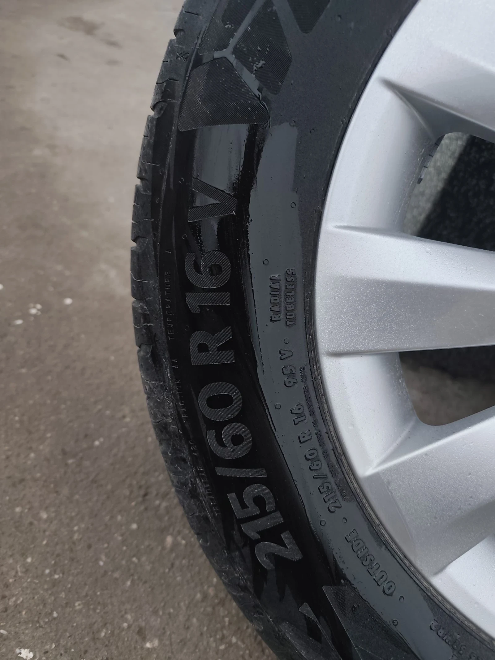 Гуми с джанти Continental 215/60R16, снимка 5 - Гуми и джанти - 53861991