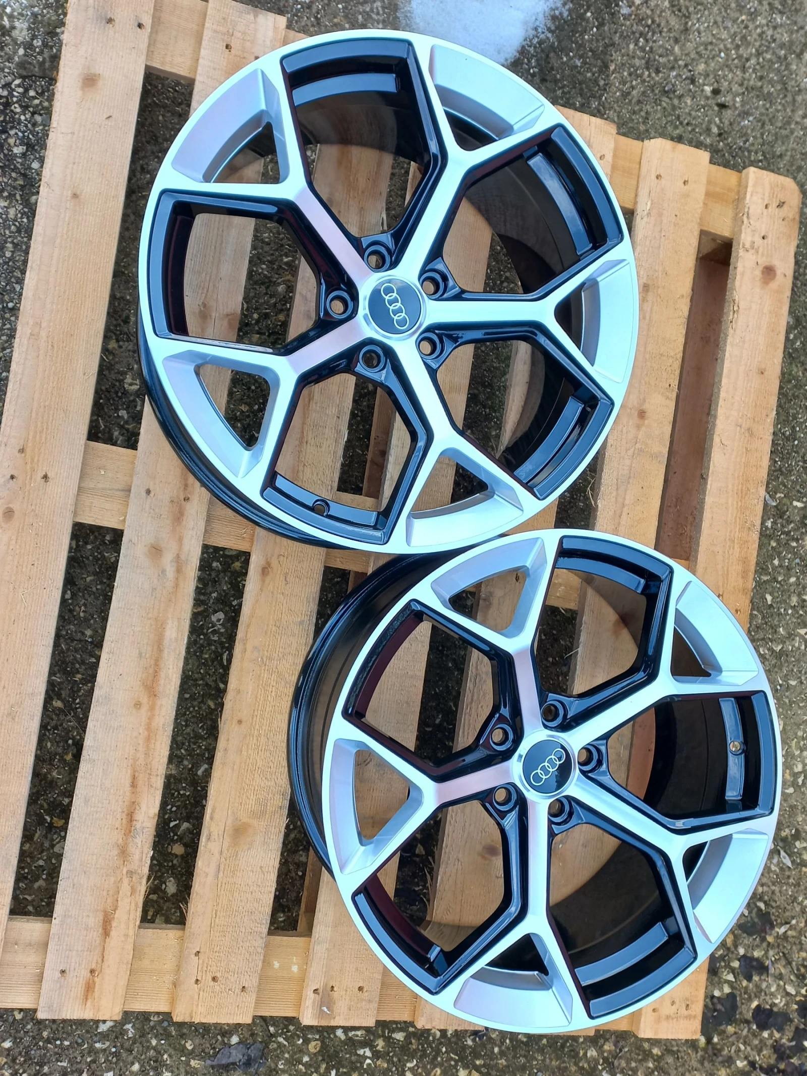 Джанти за Audi, снимка 5 - Гуми и джанти - 54986338