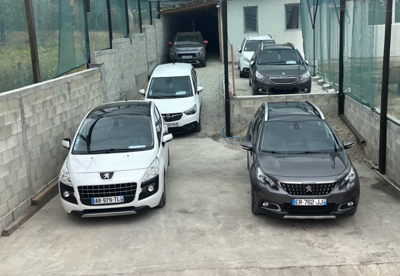 Peugeot 2008 1.6 E-hdi Allure, снимка 17 - Автомобили и джипове - 47119275