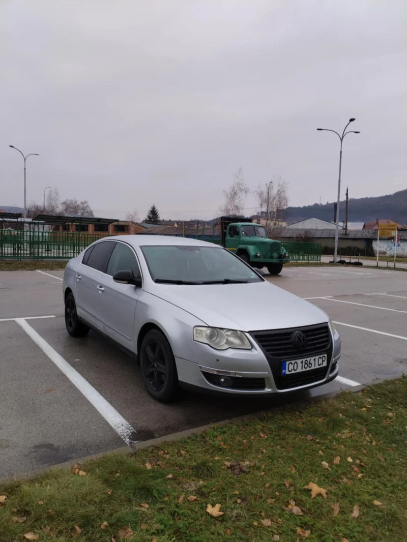 VW Passat, снимка 4 - Автомобили и джипове - 48384925