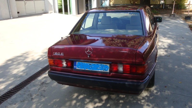 Mercedes-Benz 190, снимка 3 - Автомобили и джипове - 48911762