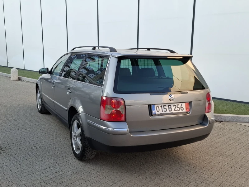 VW Passat 1.9TDI* (131кс)* AVTOMAT* NAVI* HIGHLINE* , снимка 8 - Автомобили и джипове - 48981956