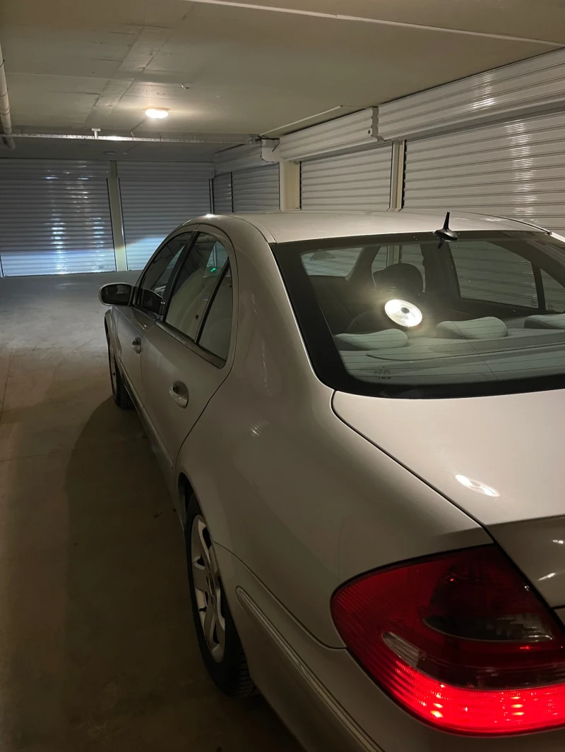 Mercedes-Benz E 320 Сервизирана /Регистрирана[3.2][бензин/газ]224к.с. , снимка 4 - Автомобили и джипове - 52287049