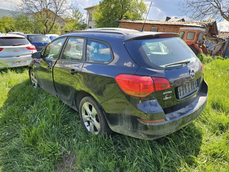 Opel Astra, снимка 3 - Автомобили и джипове - 52659480