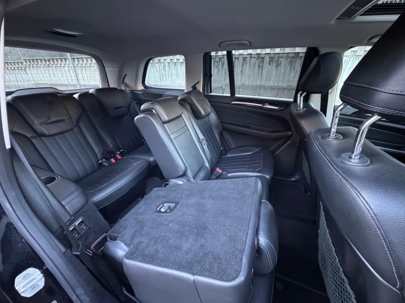Mercedes-Benz GLS 450 AMG line 4Matic 7 местен, снимка 16 - Автомобили и джипове - 52517598