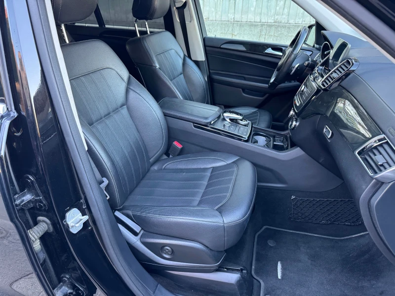 Mercedes-Benz GLS 450 AMG line 4Matic 7 местен, снимка 14 - Автомобили и джипове - 52517598