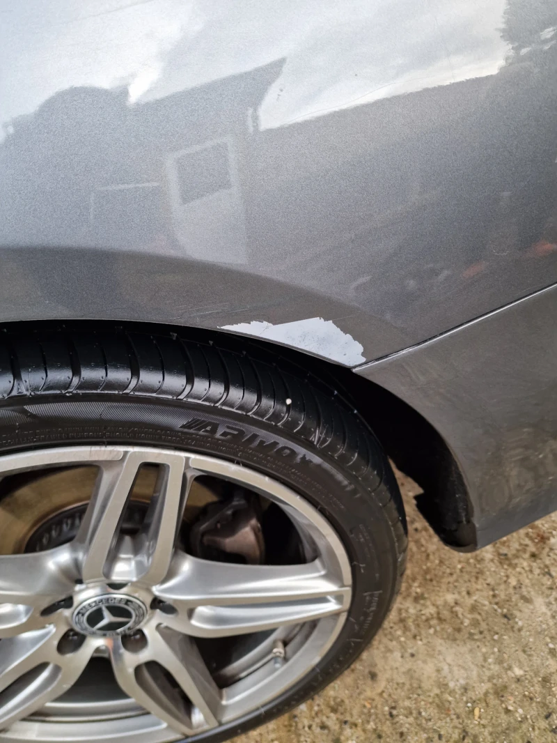 Mercedes-Benz E 220, снимка 6 - Автомобили и джипове - 52354992