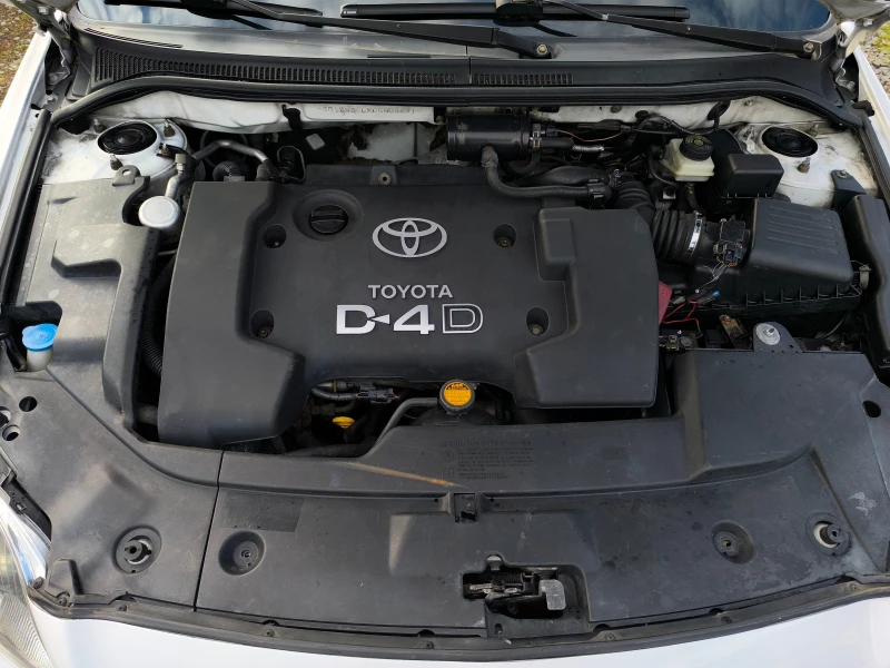 Toyota Avensis -2.0D4D-116кс-КЛИМАТРОНИК-, снимка 16 - Автомобили и джипове - 52393454