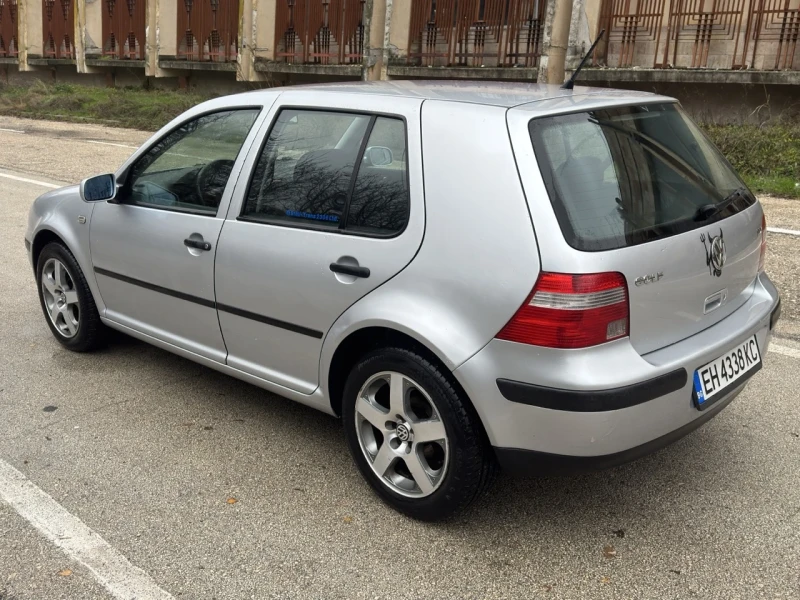 VW Golf 1.9 TDI, снимка 8 - Автомобили и джипове - 52678966