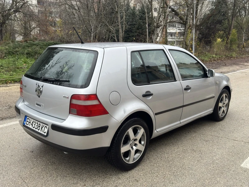 VW Golf 1.9 TDI, снимка 6 - Автомобили и джипове - 52678966