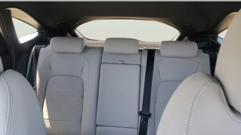 Jaguar E-pace 2.0 MHEV, снимка 15 - Автомобили и джипове - 53145558