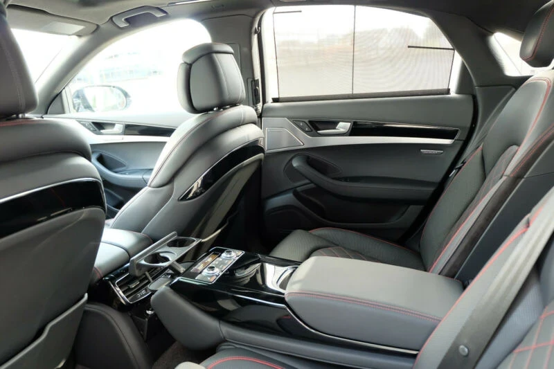 Audi A8, снимка 14 - Автомобили и джипове - 53211487