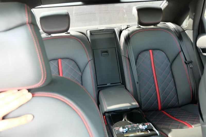 Audi A8, снимка 15 - Автомобили и джипове - 53211487