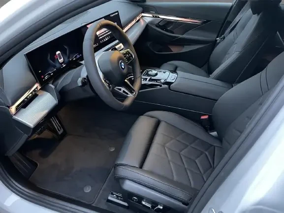 BMW 530 e M-Sport = NEW = �������� | Mobile.bg � ����������� 7