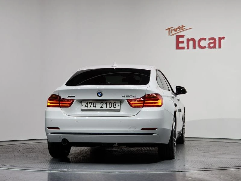 BMW 324 420d xDrive Sport GranCoupe| 184к.с.| ВКЛ.ТЕХНОТЕС, снимка 4 - Автомобили и джипове - 55401870