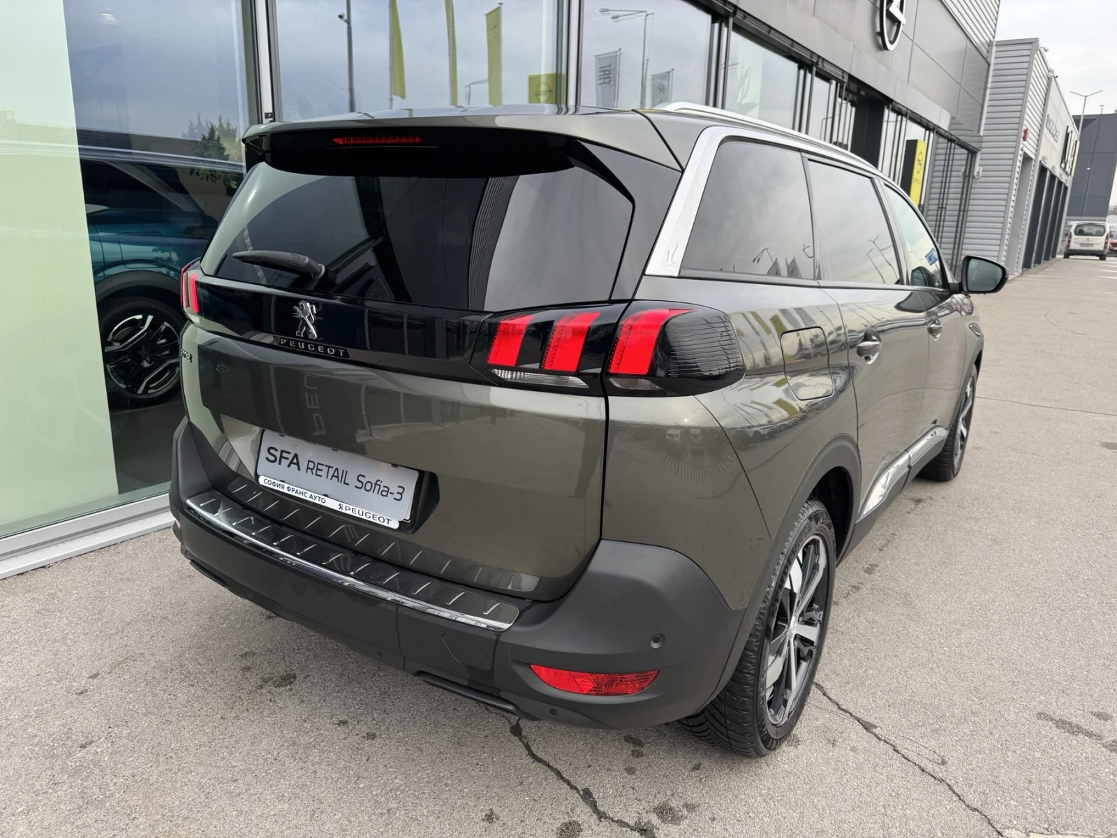 Peugeot 5008 ALLURE 1.6THP 180 hp EAT8 EURO 6.2 - изображение 5